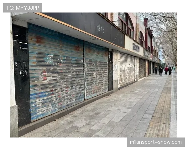 陈艺文这生活跟想象差10万条街,家里到底怎么乱成这样? 陈艺文这生活跟想象差10万条街,家里到底怎么乱成这样?